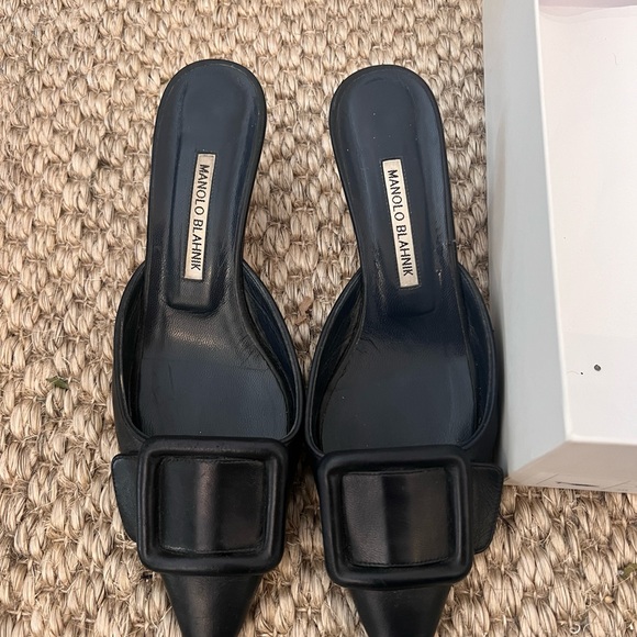 Rare Style Manolo Blahnik Navy Blue Leather Maysale Heel - Picture 3 of 8